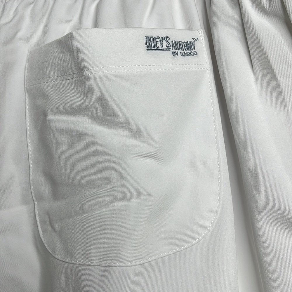 Sale! ☄️NWT! Grey’s Anatomy by Barco White Pants Size 4XL